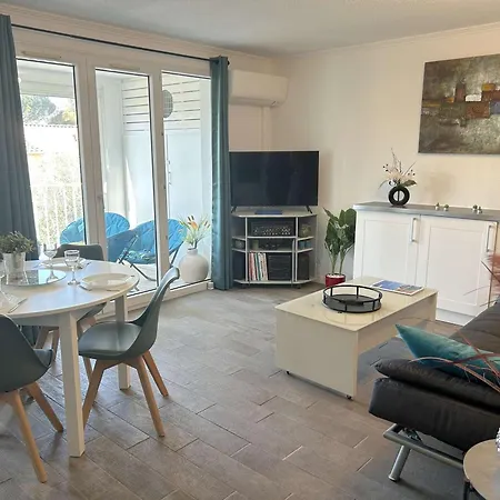 Spacieux 3 Pieces, Climatise Avec Parking A Saint-raphael - Fr-1-226a-202 شقة Saint-Raphaël