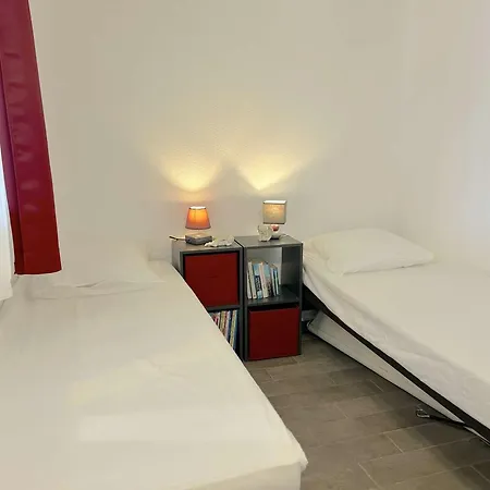 Spacieux 3 Pieces, Climatise Avec Parking A Saint-raphael - Fr-1-226a-202 * Saint-Raphael (Var)