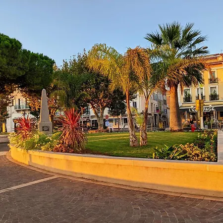 Spacieux 3 Pieces, Climatise Avec Parking A Saint-raphael - Fr-1-226a-202 Apartment *